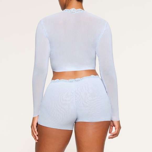 SKIMS Bridal Mesh Clasp Crop top in Glacier | Size S | NWT | Sold Out - Picture 4 of 6